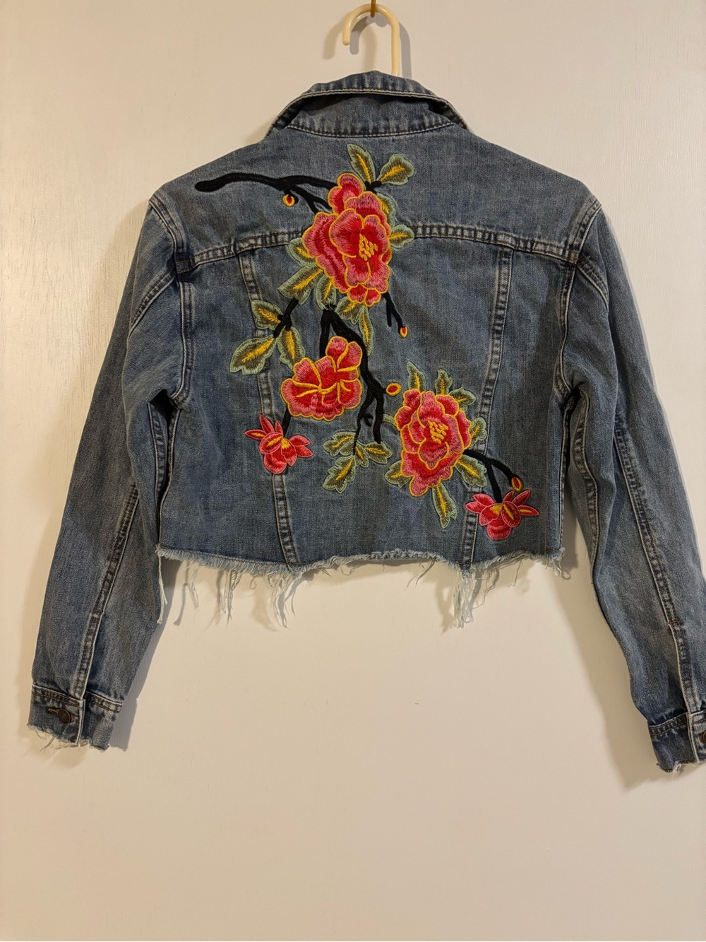 Sunset + Spring Embroidered Floral Denim Jacket Cropped Distressed Hem Boho